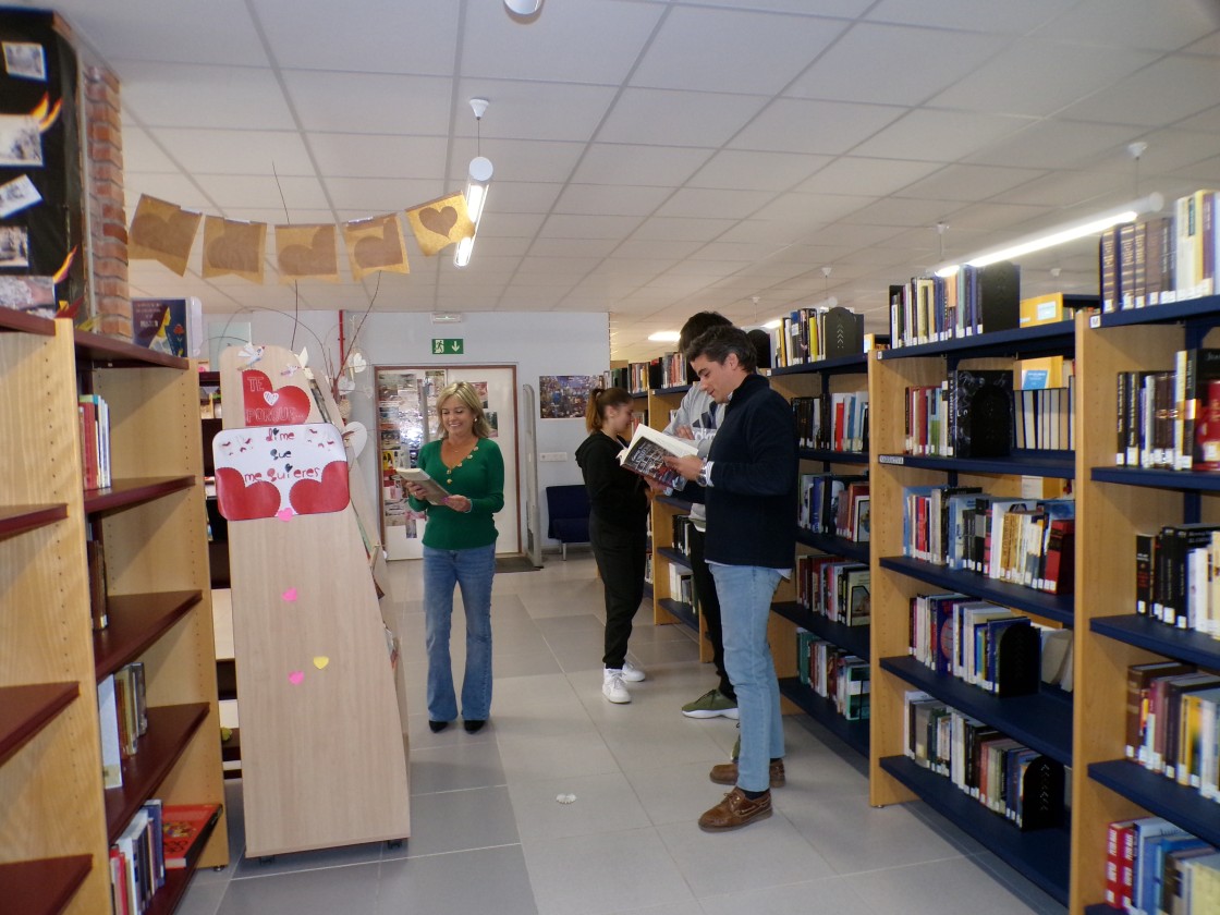 La Biblioteca de la Uned en Teruel recuerda que es un centro abierto a todos