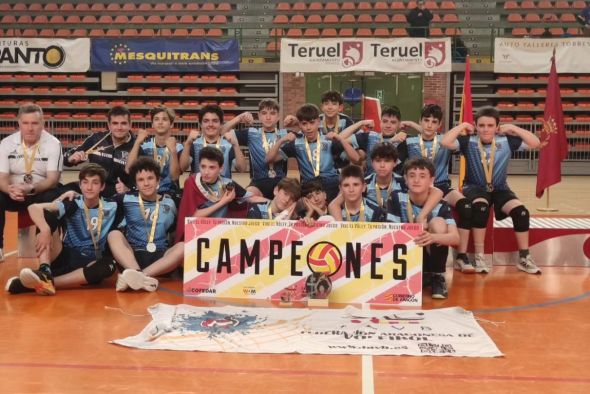 Las Viñas se hace con el campeonato de Aragón de voleibol infantil